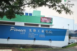 Pioneer Lot (D22), Factory #183095012